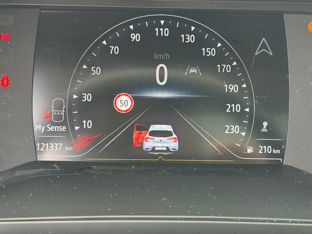 Foto 6 van Renault Captur 1.0 TCe 100 Intens | Navigatie | Cruise | Clima | Panoramadak.