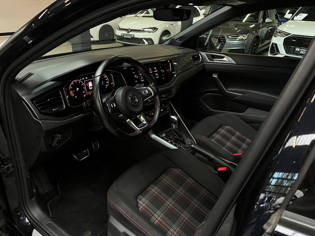 Foto 4 van Volkswagen Polo 2.0 TSI GTI Pano/Park-Pilot/CarPlay/Automaat