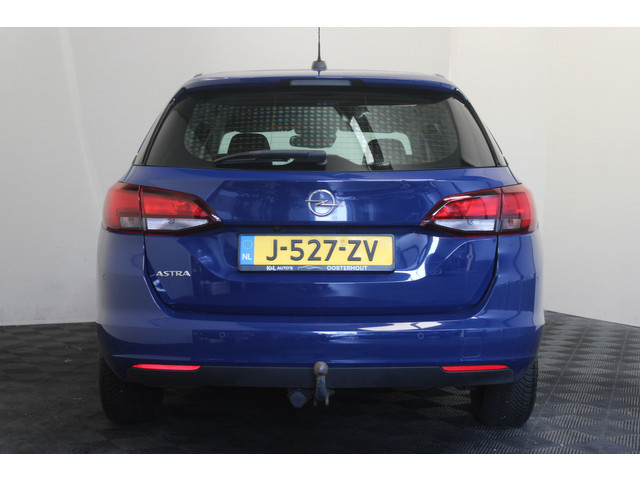 Foto 7 van Opel Astra Sports Tourer 1.2 Business Executive |Camera|Navi|Trekhaak|