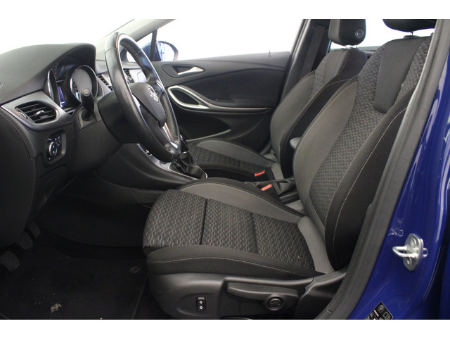 Foto 3 van Opel Astra Sports Tourer 1.2 Business Executive |Camera|Navi|Trekhaak|
