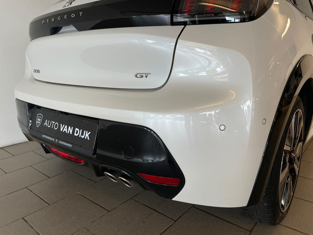 Peugeot 208 1.2 PureTech GT Pack 130PK AUTOMAAT PARELMOER WIT AIRCO CLIMA NAVI CRUISE KEYLESS APPLE