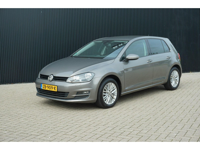 Volkswagen Golf 1.2 TSI Business Edition R Connected DSG| Cruise| Cup editie