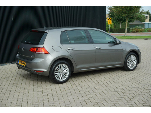 Foto 7 van Volkswagen Golf 1.2 TSI Business Edition R Connected DSG| Cruise| Cup editie