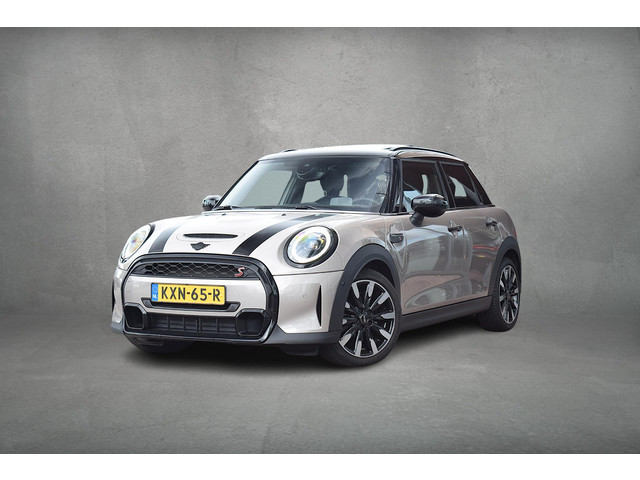 Foto 8 van MINI 5-Deurs 2.0 Cooper S MINI Yours | Pano | Leer | H/K | HUD | Stuur-en Stoelverwarming