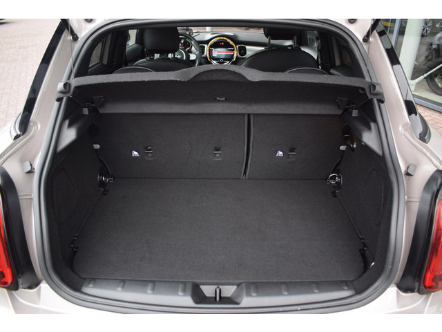Foto 10 van MINI 5-Deurs 2.0 Cooper S MINI Yours | Pano | Leer | H/K | HUD | Stuur-en Stoelverwarming