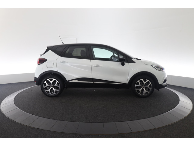 Foto 4 van Renault Captur 1.3 TCe Intens (bj 2019, automaat)