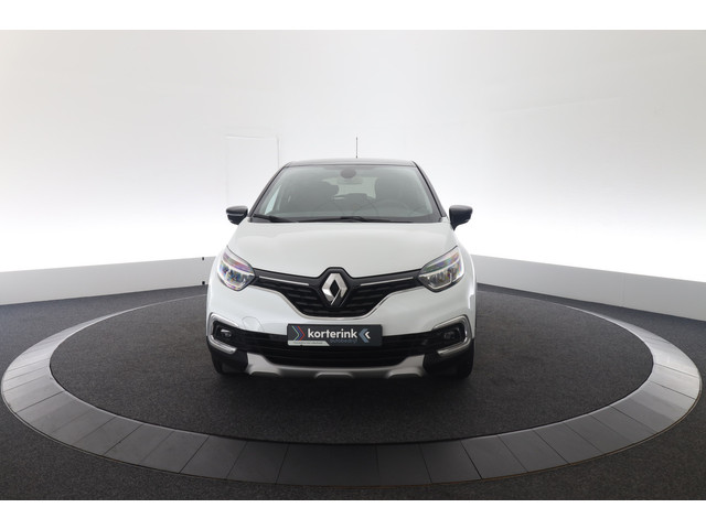 Foto 6 van Renault Captur 1.3 TCe Intens (bj 2019, automaat)
