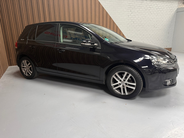 Foto 6 van Volkswagen Golf 1.2 TSI Tour, Trekhaak, Pioneer DVD NAVI, APK