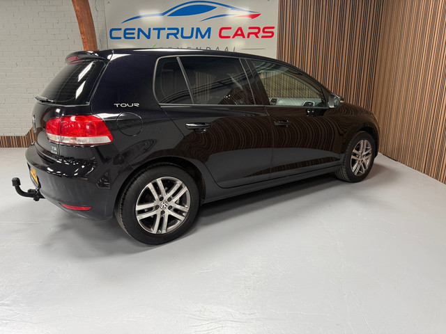 Foto 4 van Volkswagen Golf 1.2 TSI Tour, Trekhaak, Pioneer DVD NAVI, APK