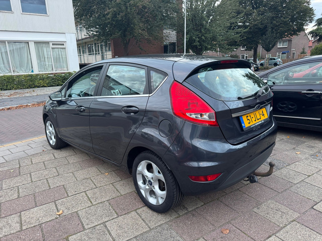 Foto 10 van Ford Fiesta 1.25 Titanium | Zeer goed onderhouden!