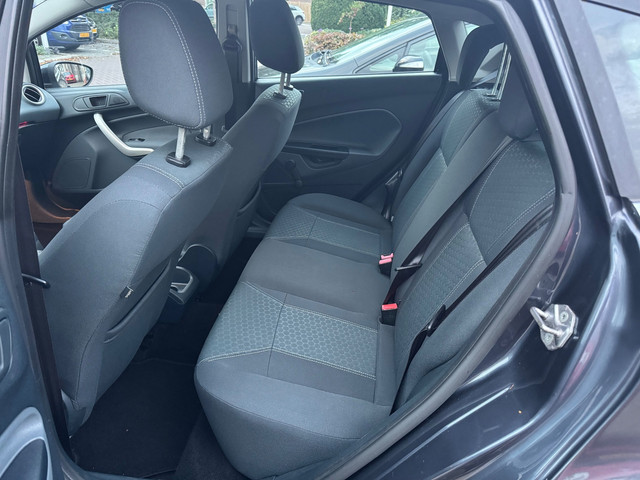 Foto 5 van Ford Fiesta 1.25 Titanium | Zeer goed onderhouden!