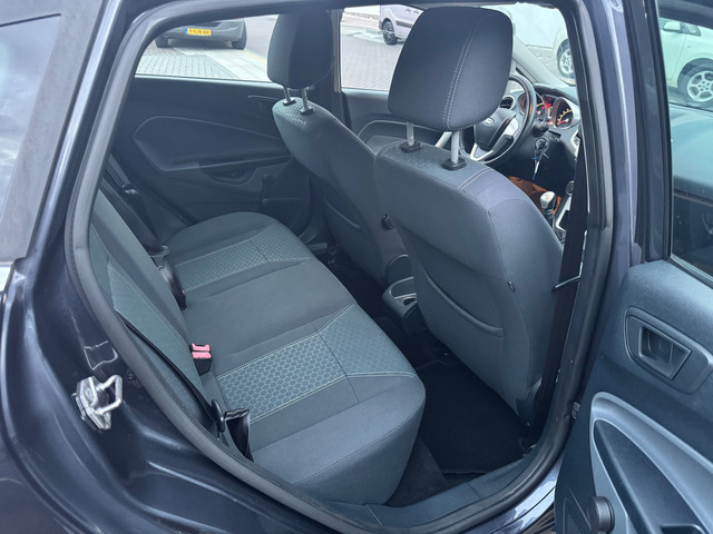 Foto 3 van Ford Fiesta 1.25 Titanium | Zeer goed onderhouden!
