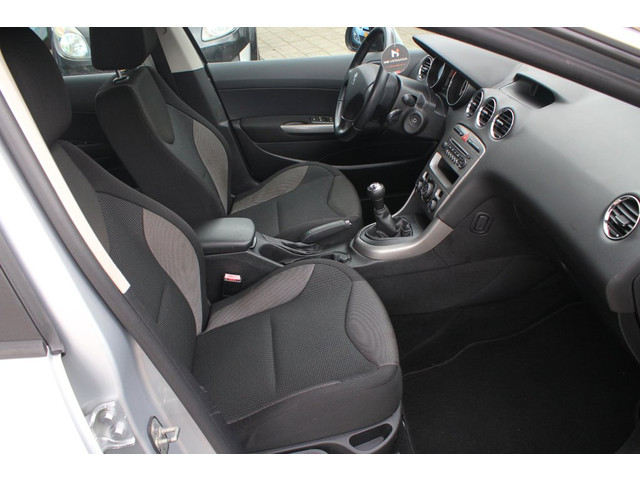 Foto 3 van Peugeot 308 1.6 VTi Première/AIRCO/ NETTE AUTO