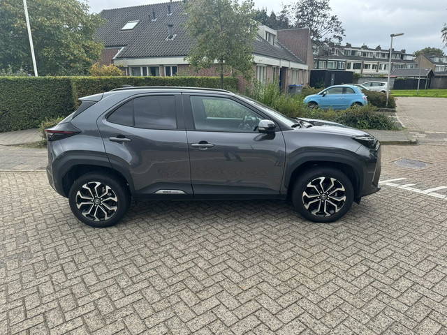 Foto 4 van Toyota Yaris Cross 1.5 Hybrid 115 Business