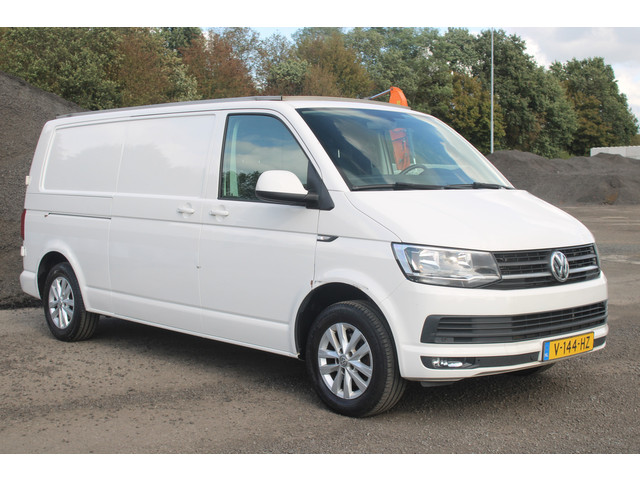 Foto 9 van Volkswagen Transporter 2.0 TDI L2H2 Highline koelwagen