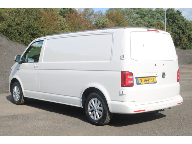 Foto 8 van Volkswagen Transporter 2.0 TDI L2H2 Highline koelwagen
