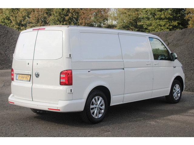 Foto 6 van Volkswagen Transporter 2.0 TDI L2H2 Highline koelwagen
