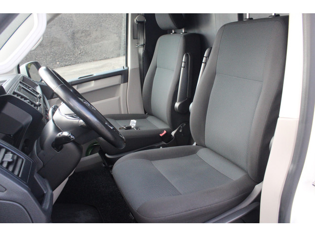 Foto 2 van Volkswagen Transporter 2.0 TDI L2H2 Highline koelwagen