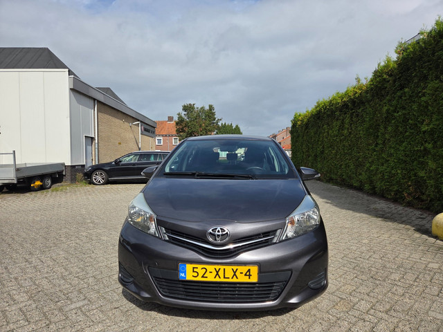 Foto 5 van Toyota Yaris 1.0 VVT-i Aspiration met navigatie