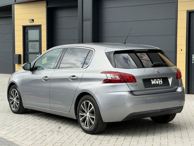 Foto 3 van Peugeot 308 1.6 THP Allure - MF stuur - PDC - Cruise - OrigNL - NAP