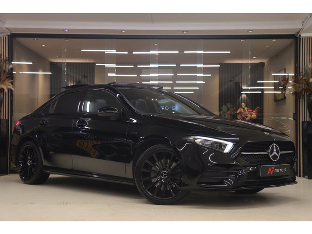 Foto 9 van Mercedes-Benz A-klasse 250 e Premium Plus AMG NIGHT PAKKET PANO/BLACKSTYLE/CARPLAY/CAM/BOMVOL