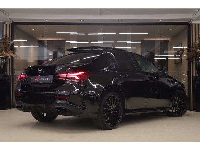 Foto 8 van Mercedes-Benz A-klasse 250 e Premium Plus AMG NIGHT PAKKET PANO/BLACKSTYLE/CARPLAY/CAM/BOMVOL