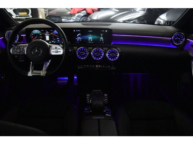 Foto 4 van Mercedes-Benz A-klasse 250 e Premium Plus AMG NIGHT PAKKET PANO/BLACKSTYLE/CARPLAY/CAM/BOMVOL