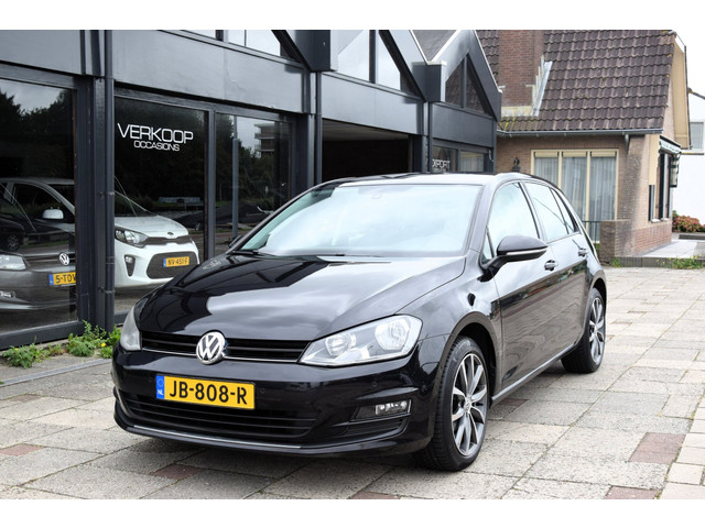 Foto 4 van Volkswagen Golf 1.2 TSI Business Stoelmassage Automaat