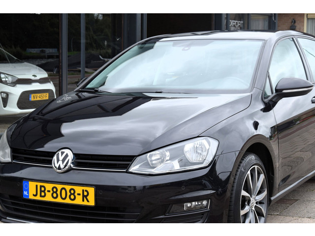 Foto 3 van Volkswagen Golf 1.2 TSI Business Stoelmassage Automaat