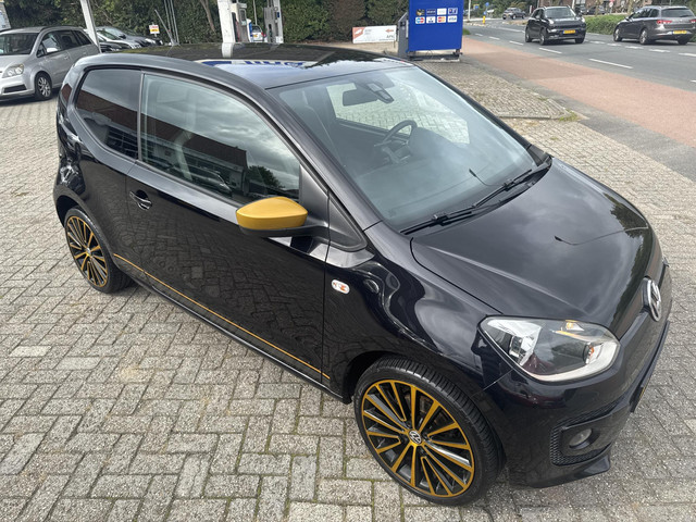 Foto 6 van Volkswagen Up! 1.0 up! Colour Edition
