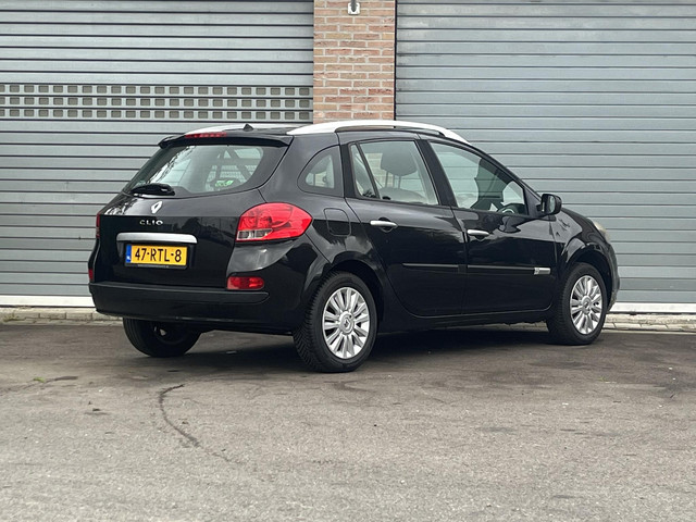 Foto 7 van Renault Clio Estate 1.2-16V Collection