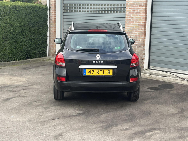 Foto 10 van Renault Clio Estate 1.2-16V Collection