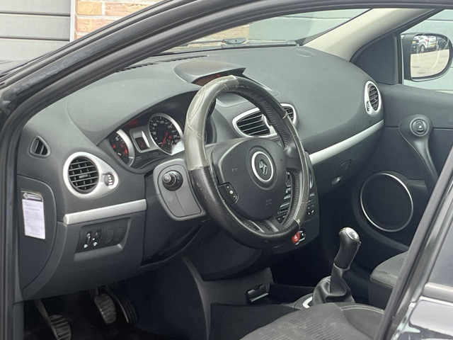 Foto 4 van Renault Clio Estate 1.2-16V Collection
