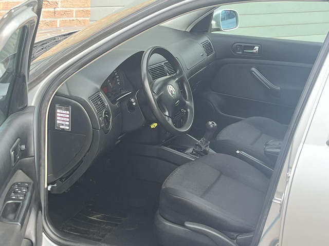 Foto 2 van Volkswagen Golf 1.6-16V Trendline