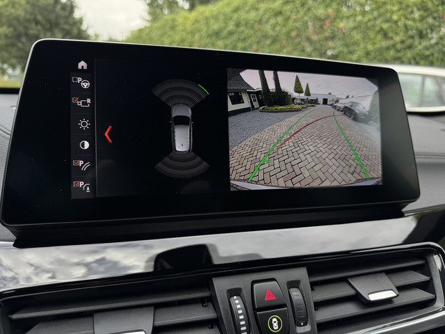 Foto 6 van BMW X1 sDrive20i M-Sport | HUD | Trekhk | Camera | Carplay | 19 inch Unieke kmstand!