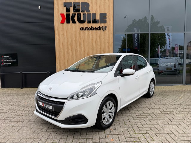 PEUGEOT 208 1.2 PureTech Active / 5 Drs / Lage km