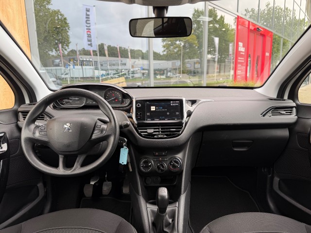 Foto 8 van PEUGEOT 208 1.2 PureTech Active / 5 Drs / Lage km