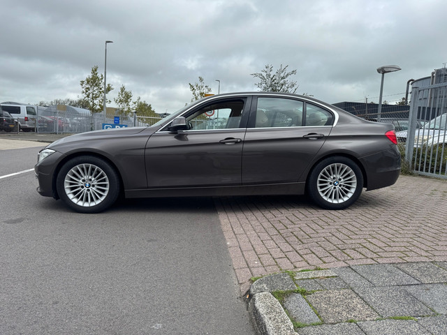 Foto 5 van BMW 3-serie 320d AUTOMAAT XENON/HEADUP/NAVI/CLIMA