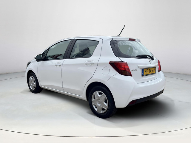 Foto 4 van Toyota Yaris 1.0 VVT-i Now | 5 deurs | Airconditioning | Radio met Apple Carplay/ Android auto | Cen