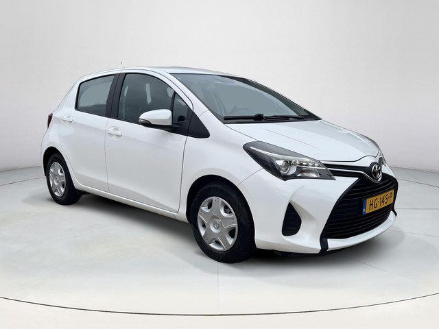 Foto 8 van Toyota Yaris 1.0 VVT-i Now | 5 deurs | Airconditioning | Radio met Apple Carplay/ Android auto | Cen