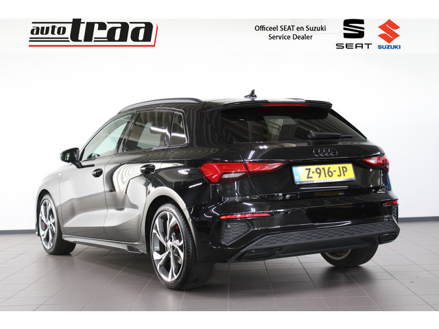 Foto 2 van Audi A3 Sportback 30 TFSI S edition Stoelverw. / Trekhaak / S-Line