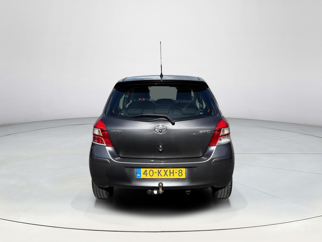 Foto 9 van Toyota Yaris 1.3 VVTi Aspiration | Climate control | Trekhaak |