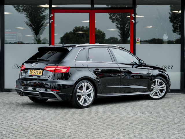 Foto 4 van Audi A3 Sportback 40 TFSI Sport S Line Edition | Trekhaak | Virtual Cockpit | Stoelverwarming | Crui