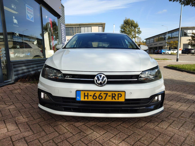 Foto 3 van Volkswagen Polo 1.0 TSI R-Line Camera, PDC V + A, Virtual Cockpit, Carplay