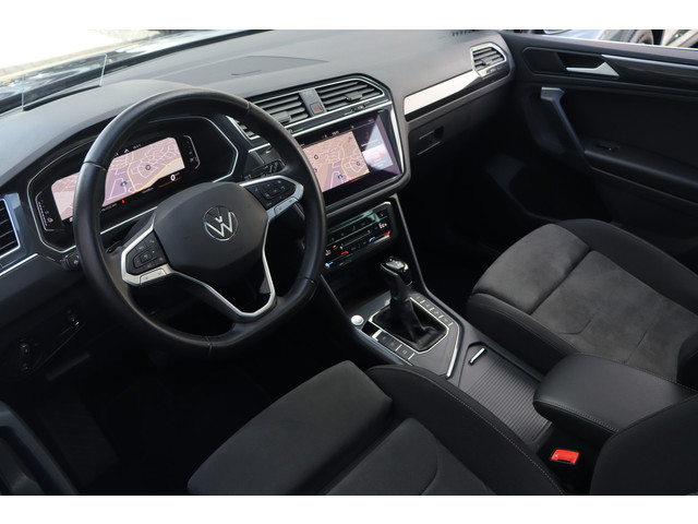 Foto 2 van Volkswagen Tiguan 1.4 TSI eHybrid Active | Pano | 360 Camera | Keyless |