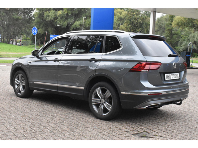 Foto 9 van Volkswagen Tiguan Allspace 2.0 TSI 4Motion Highline Trekhaak | Schuifdak | 100% Onderhouden | Leder