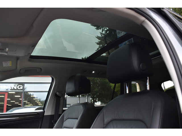 Foto 4 van Volkswagen Tiguan Allspace 2.0 TSI 4Motion Highline Trekhaak | Schuifdak | 100% Onderhouden | Leder