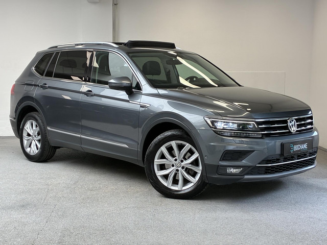 Foto 4 van Volkswagen Tiguan Allspace 1.5 TSI Highline | PANO | TREKHAAK | LEDER | 360º CAMERA |