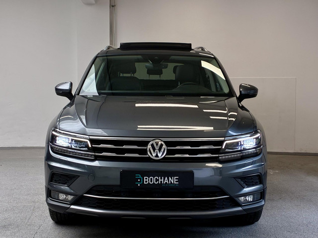 Foto 2 van Volkswagen Tiguan Allspace 1.5 TSI Highline | PANO | TREKHAAK | LEDER | 360º CAMERA |