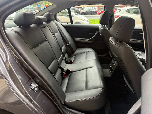 Foto 2 van BMW 3-serie 320i AUT 2007 Leder Opendak Navi Clima